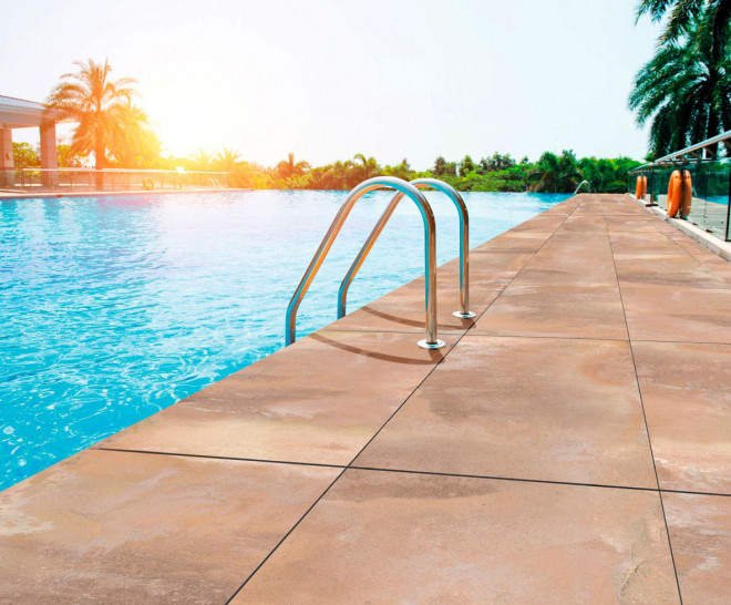 Porcelain Outdoor Paving Apavisa Hutton Rosso