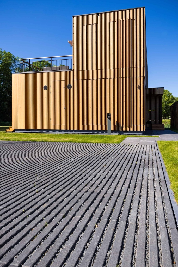 Concrete Outdoor Paving Strips MBI GeoSteen EcoSteen Stroke Milano