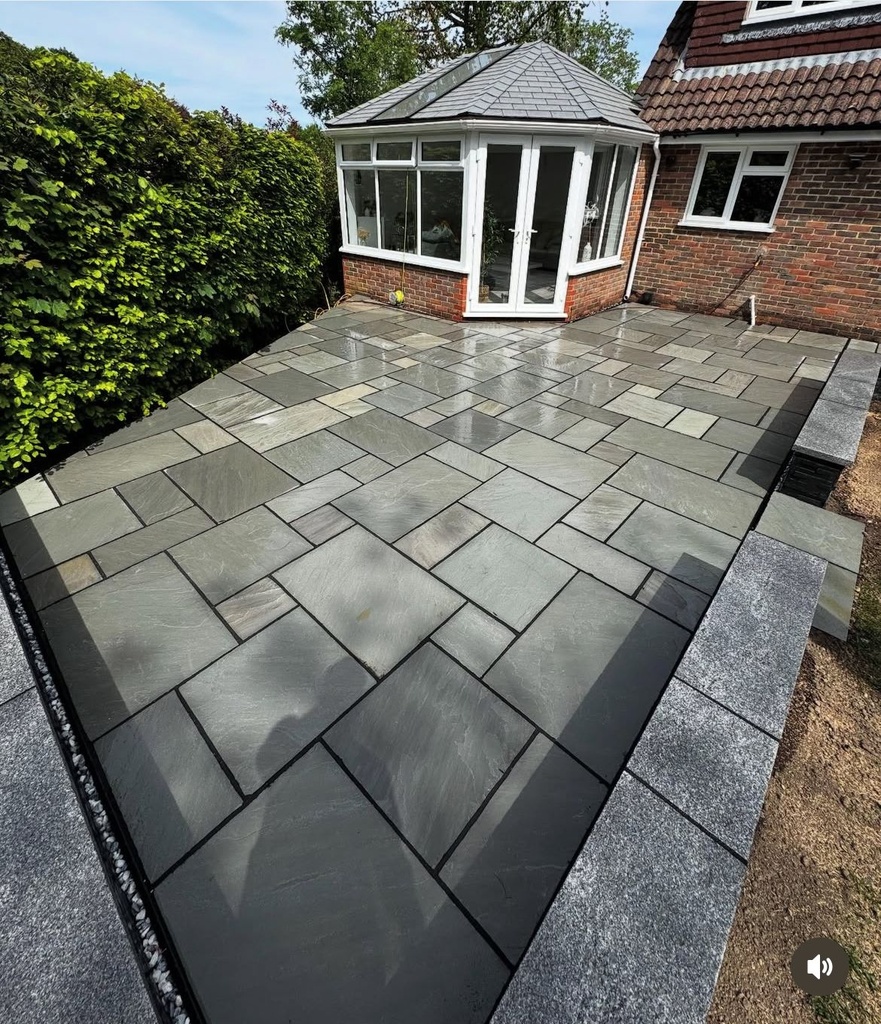 Sandstone Outdoor Paving Grey Riven Calibrated Project Pack