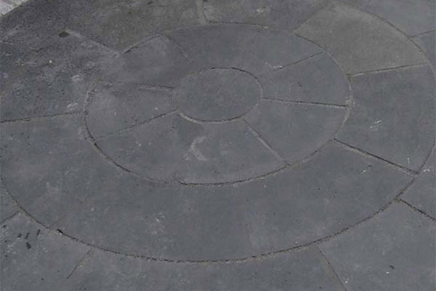 Limestone Outdoor Paving Circle Black Uncalibrated 