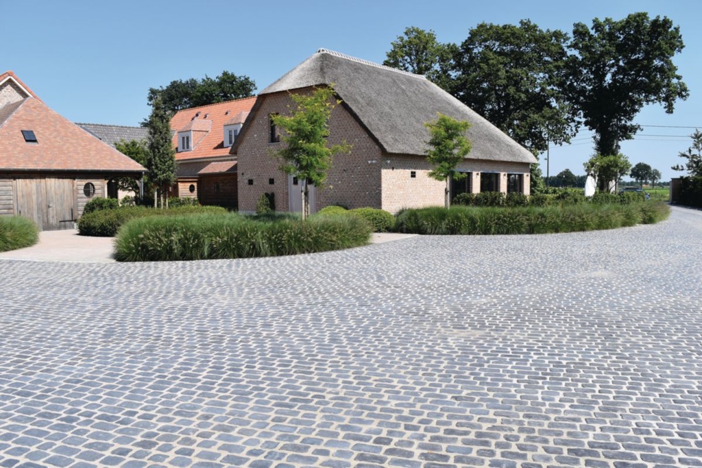REDSUN Courtstone Concrete Driveway System Belgian Blue