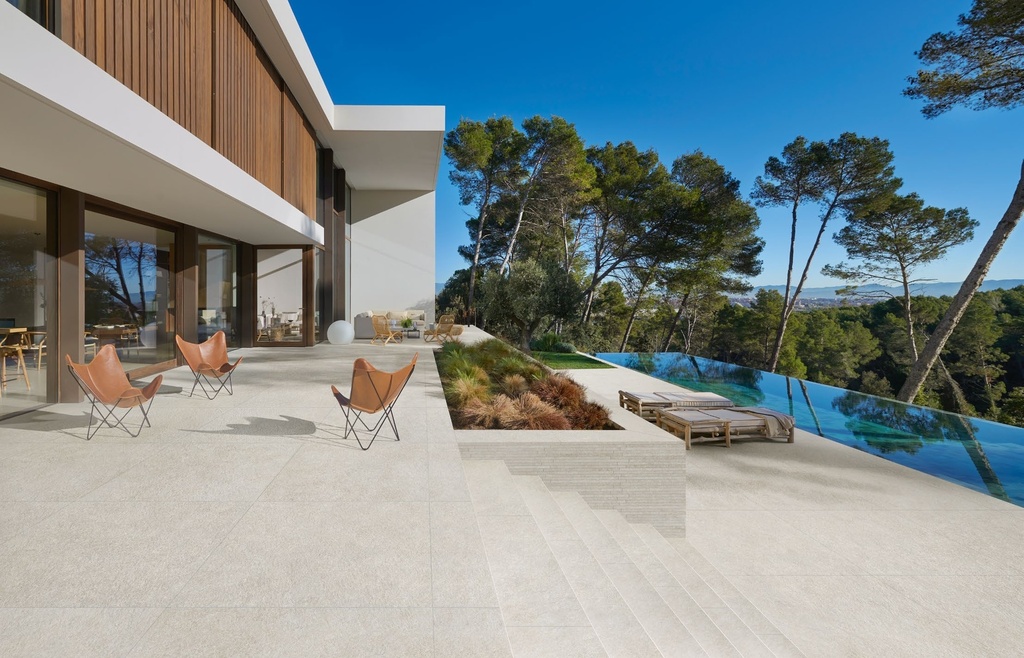 Porcelain Outdoor Paving Atlas Concorde Boost Mineral White