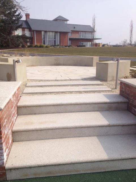Granite Step Gold Bullnosed With Riser