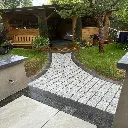 Granite Cobbles Silver Grey Coachman Sawn Edge, Flamed & Lightly Tumbled