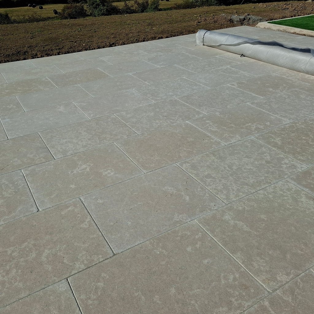 Limestone Outdoor Paving Egyptian - Honed & Tumbled