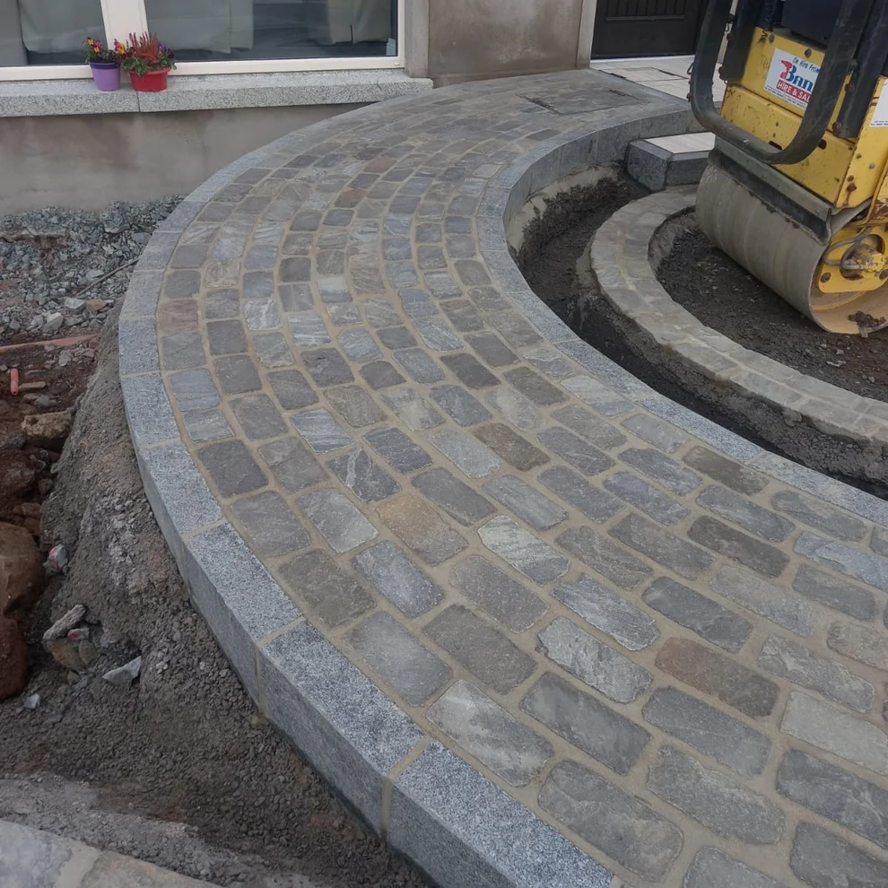 Sandstone Cobbles Cider Black Tumbled