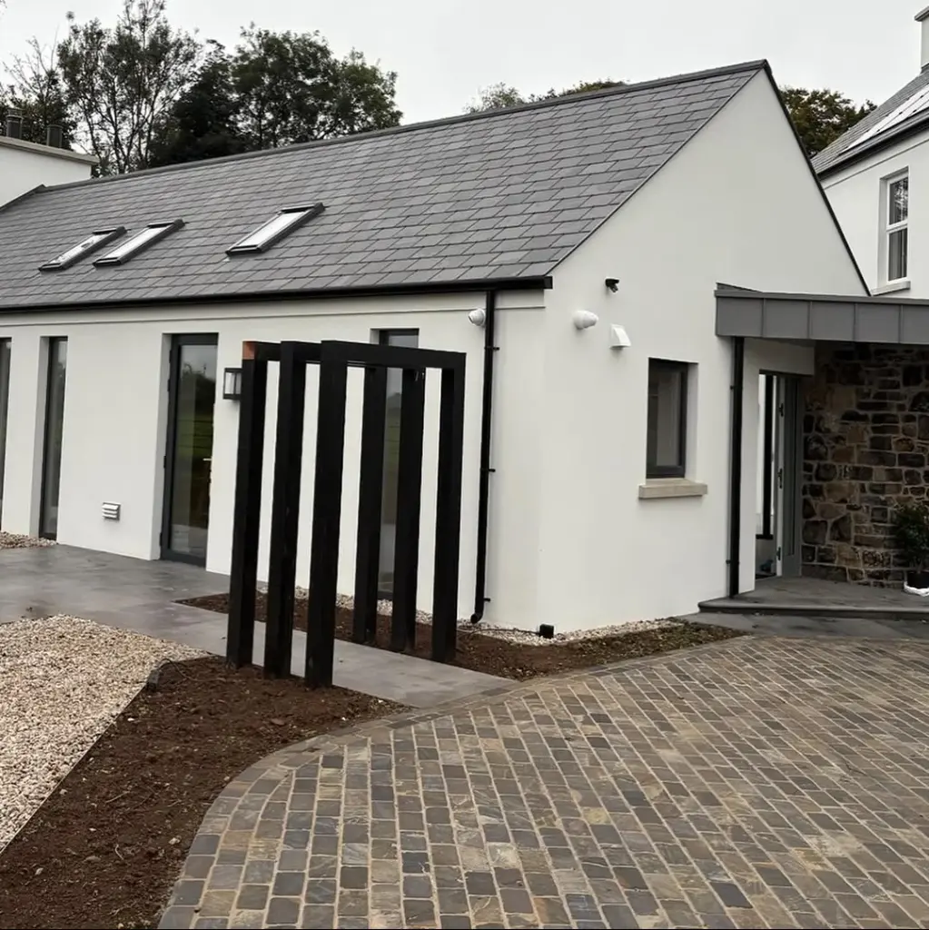 Sandstone Cobbles Cider Black Tumbled
