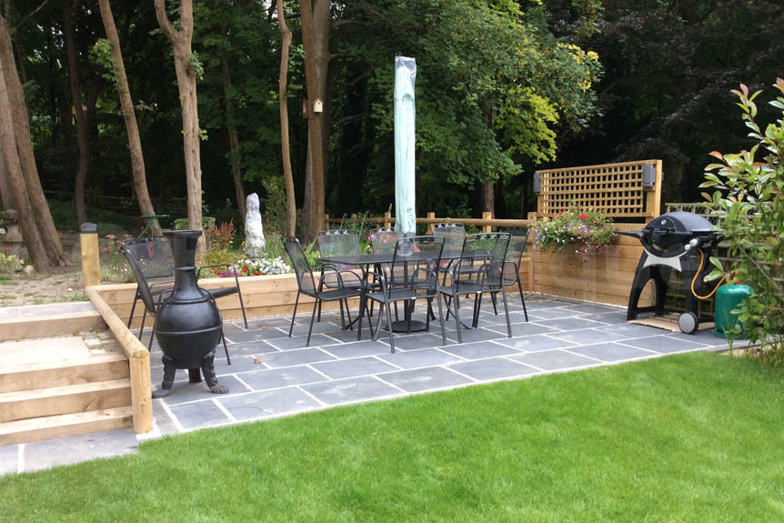 Limestone Outdoor Paving Black Calibrated Sawn Edges