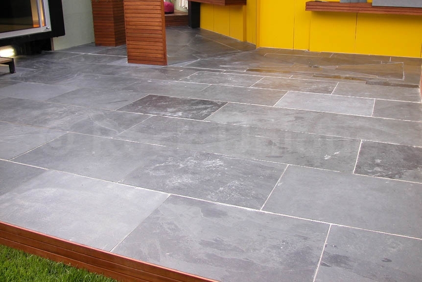 Slate Outdoor Paving Black Riven