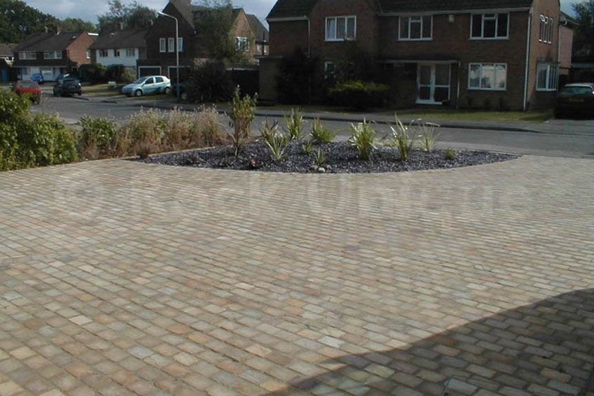 Sandstone Cobbles Mixed Brown Cropped