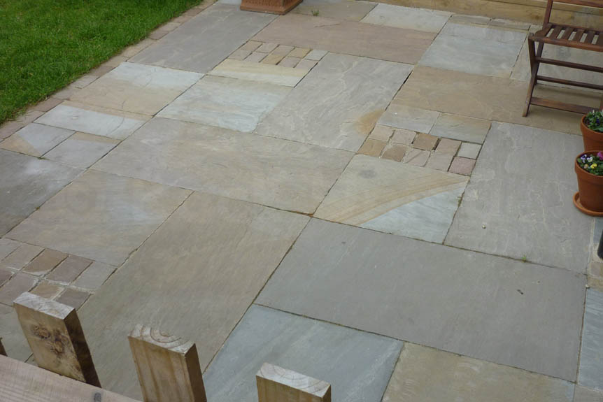 Sandstone Outdoor Paving Lemon Riven Calibrated Project Pack