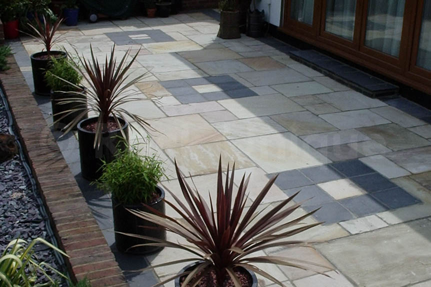 Sandstone Outdoor Paving Mint Riven Calibrated Project Pack