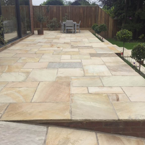 Sandstone Outdoor Paving Mint Riven Calibrated Project Pack