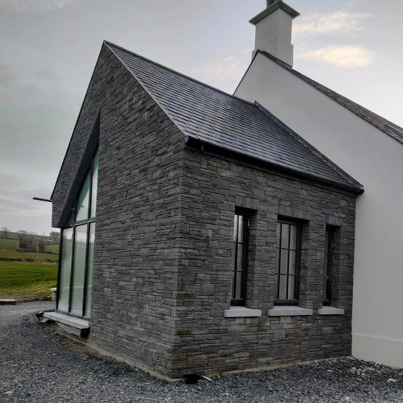 [556] Slate Wall Cladding  Stoneer Liscannor Corner Piece 