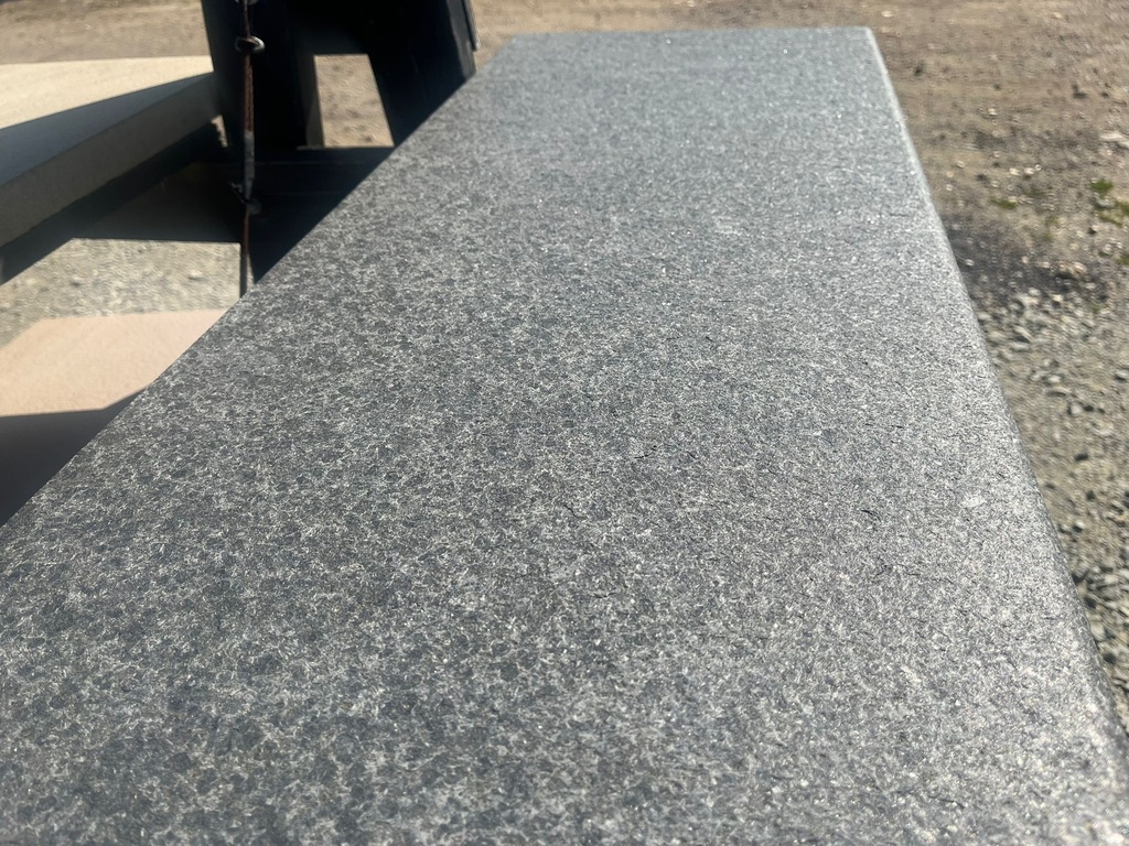 Granite Step Black Bullnosed Flamed