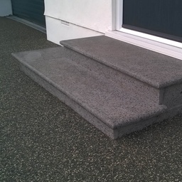 [163] Granite Step Diamond Black Bullnosed Flamed