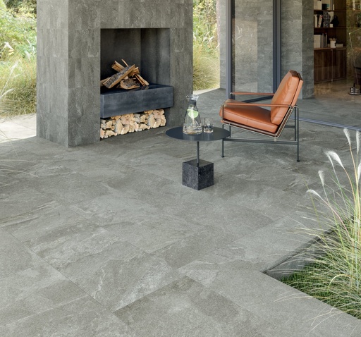 Porcelain Outdoor Paving Marca Corona Arkiquartz Titanium