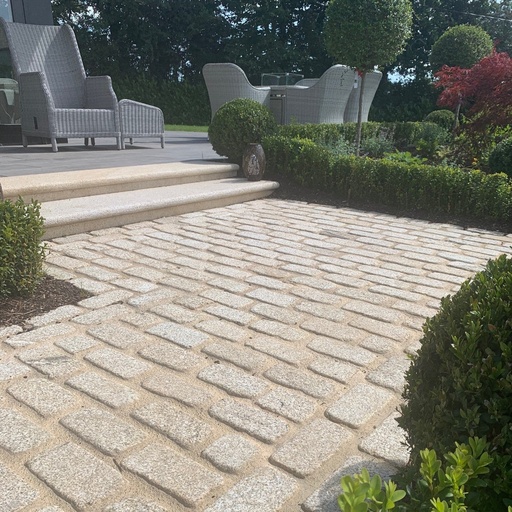 Granite Cobbles Yellow Cropped Bush Hammered Lightly Tumbled 